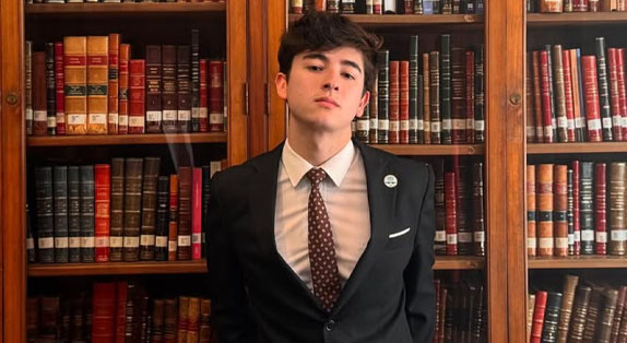 Docentes y equipo real